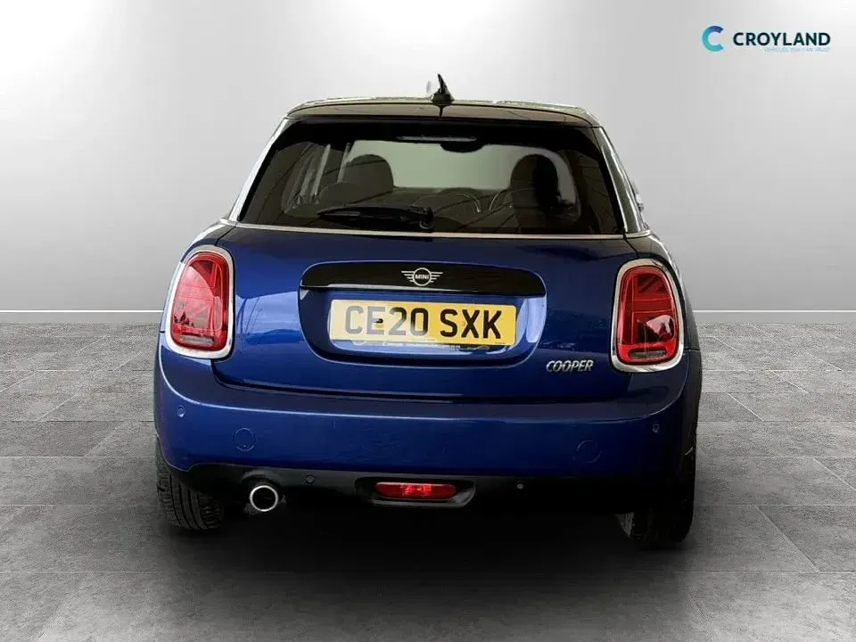 Used Mini Cooper Classic 136 HP (100 kW) 2020 Blue Hatchback