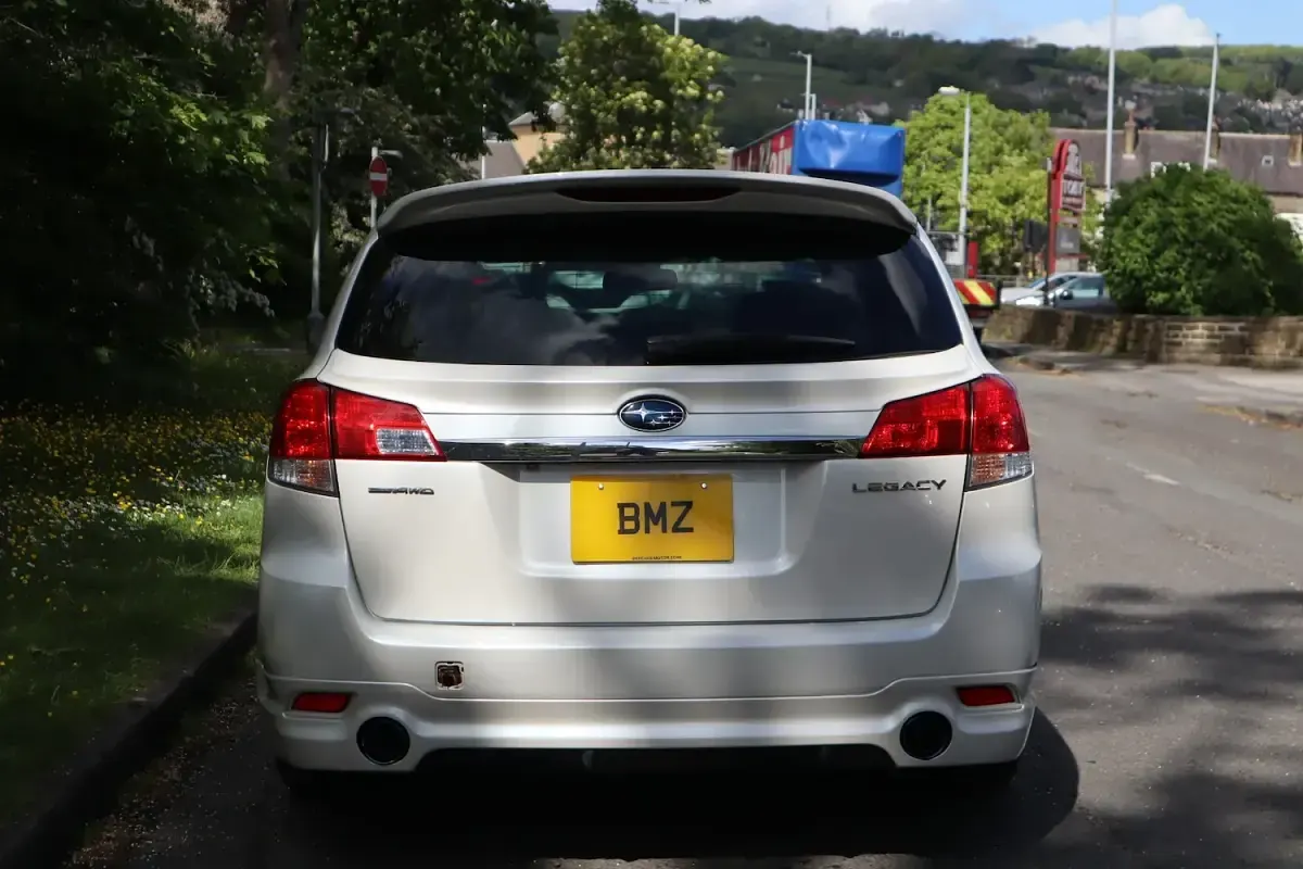 Used Subaru Legacy GT 2009 White Estate