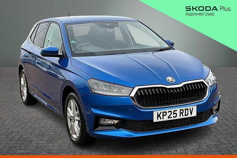 Used Skoda Fabia SE L 85 HP (62 kW) 2025 Race blue metallic Hatchback