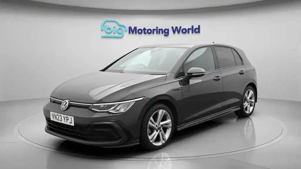 Used VW Golf VIII R-line 150 HP (110 kW) 2023 Grey Hatchback