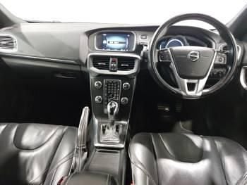 Used Volvo V40 R-Design Pro 120 HP (88 kW) 2017 Silver Hatchback