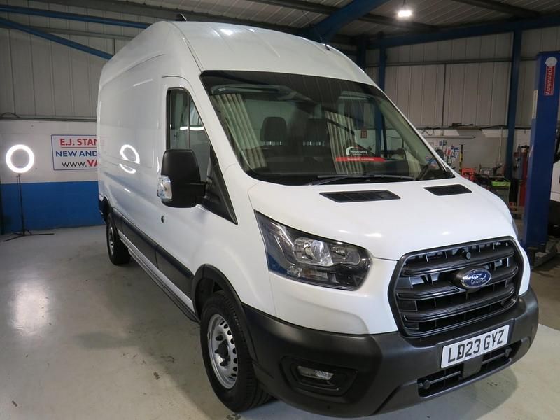 Second-hand Ford Transit 130 CP (95 kW) 2023 Alb Van