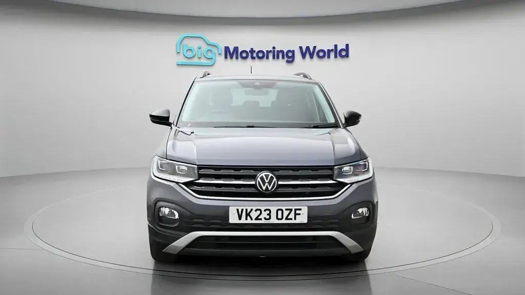 Begagnad VW T-Cross Black Edition 110 HK (80 kW) 2023 Grå SUV