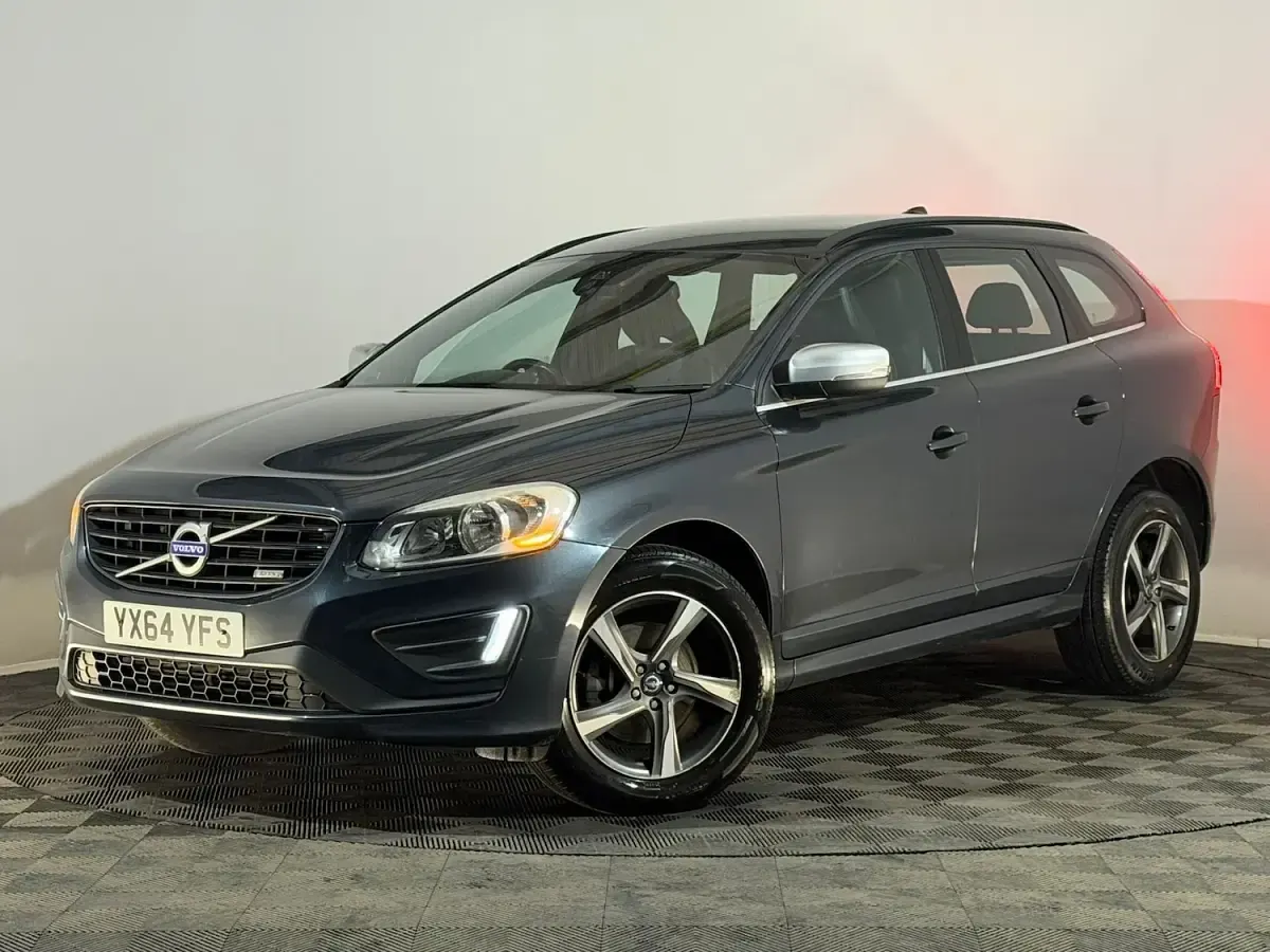 Used Volvo XC60 R-Design 181 HP (133 kW) 2014 Grey SUV