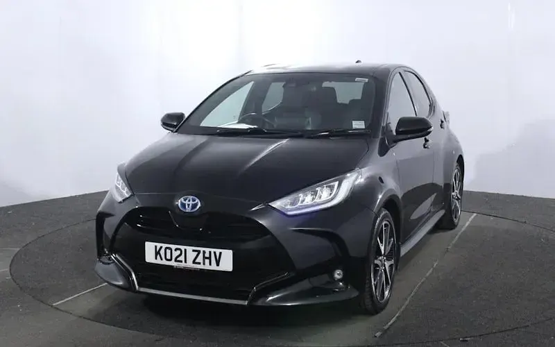 Used Toyota Yaris 116 HP (85 kW) 2021 Black Hatchback