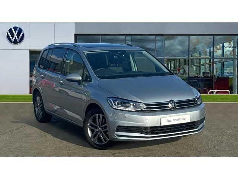 Used VW Touran Match 150 HP (110 kW) 2025 Silver MPV