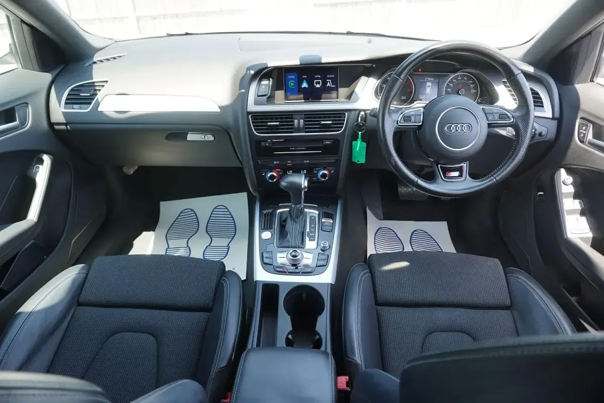 Used Audi A4 S-Line 211 HP (155 kW) 2026 White Estate