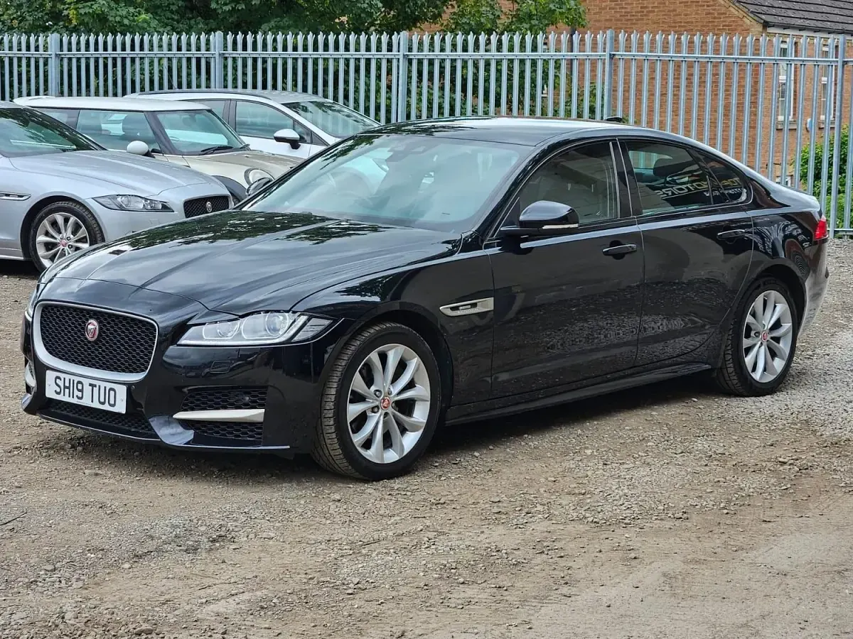 Used Jaguar XF R-Sport 180 HP (132 kW) 2019 Black Sedan