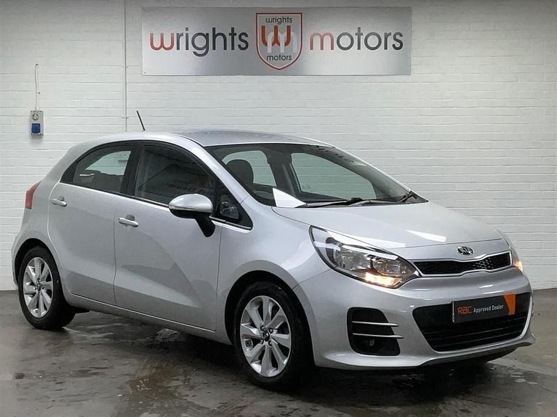 Used Kia Rio 2015 Silver Hatchback