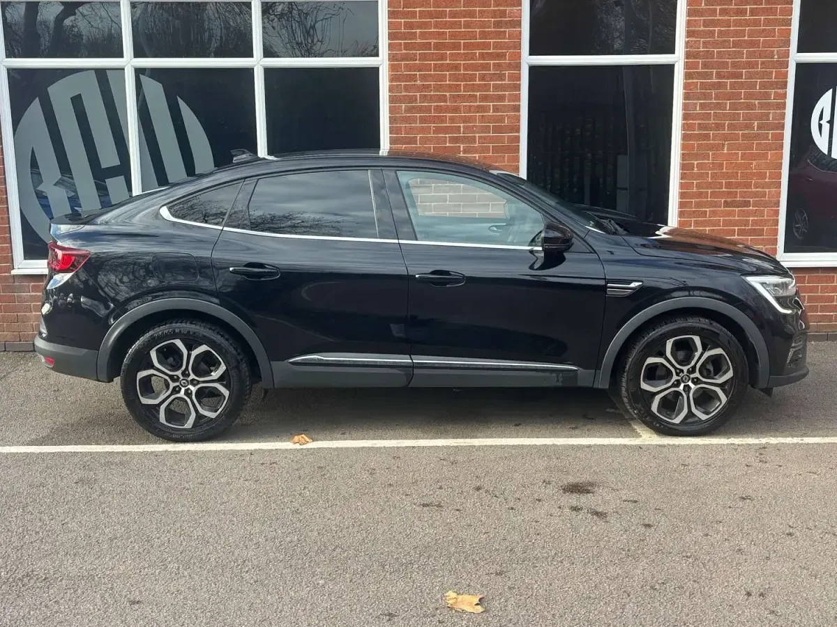 Used Renault Arkana Techno 2022 Black SUV