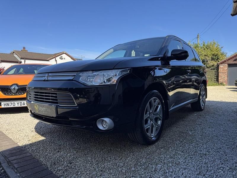 Usado Mitsubishi Outlander P-HEV 2015 Preto SUV