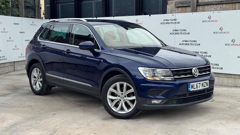 Blue Used 2017 VW Tiguan SE SUV | £12,695 (Good price) - Image 1/4