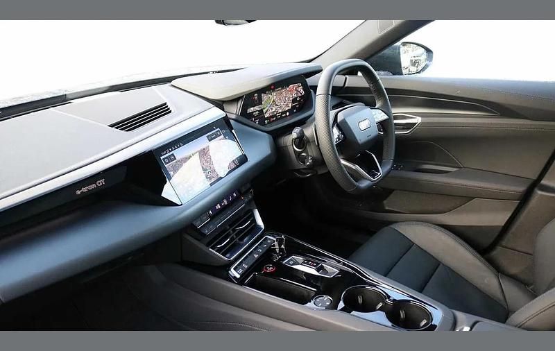 New Audi e-tron GT quattro Comfort 369 kW (503 HP) 2025 Grey Sedan