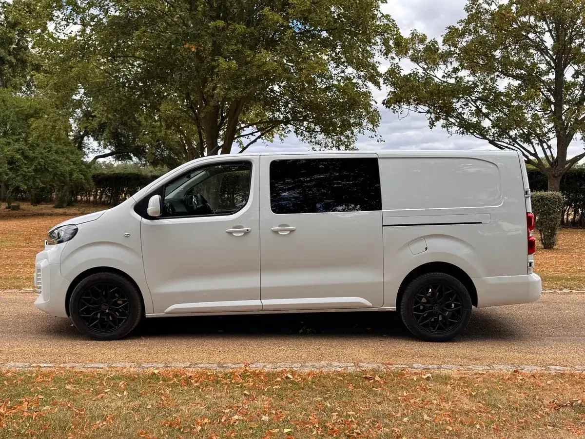 Used Citroën Dispatch 145 HP (106 kW) 2025 White MPV