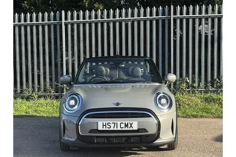 Usado Mini Cooper Cabriolet Exclusive 2022 Cinzento Cabrios