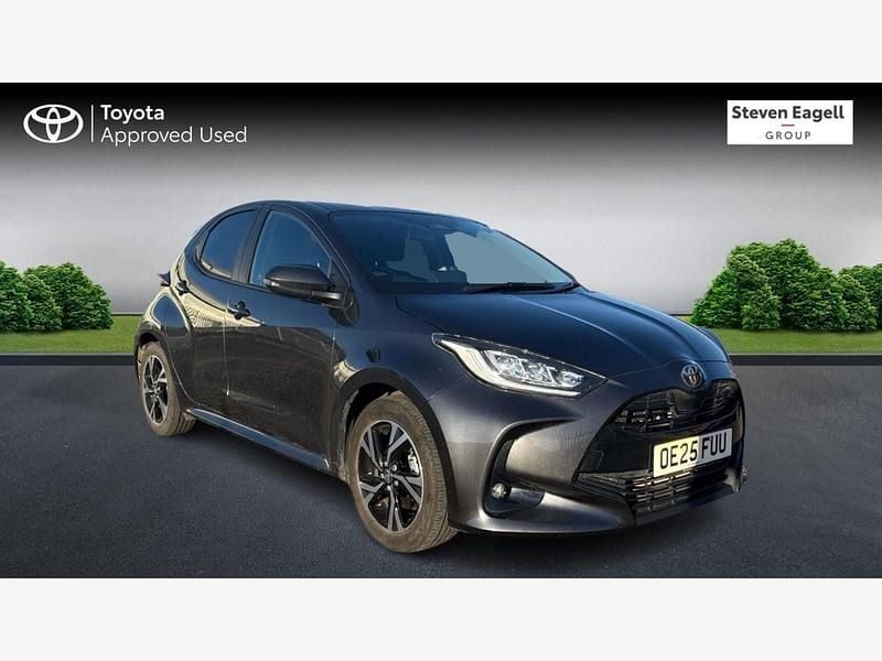 Used Toyota Yaris Hybrid Design 2025 Grey Hatchback