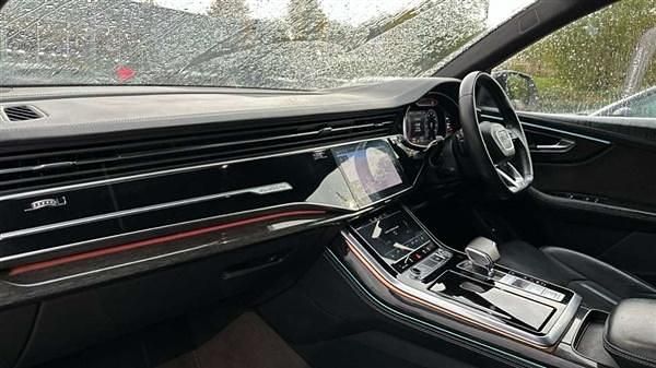 Used Audi Q8 Comfort 286 HP (210 kW) 2020 White SUV