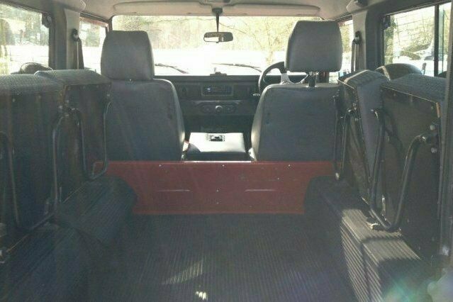 Usado Land Rover Defender 90 HP (66 kW) 1997 SUV