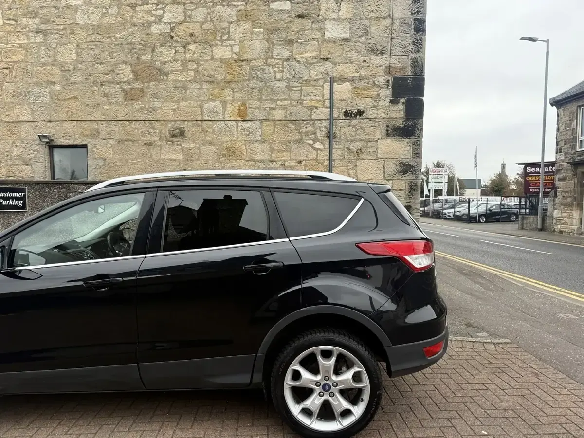 Used Ford Kuga Titanium 163 HP (119 kW) 2014 Black SUV