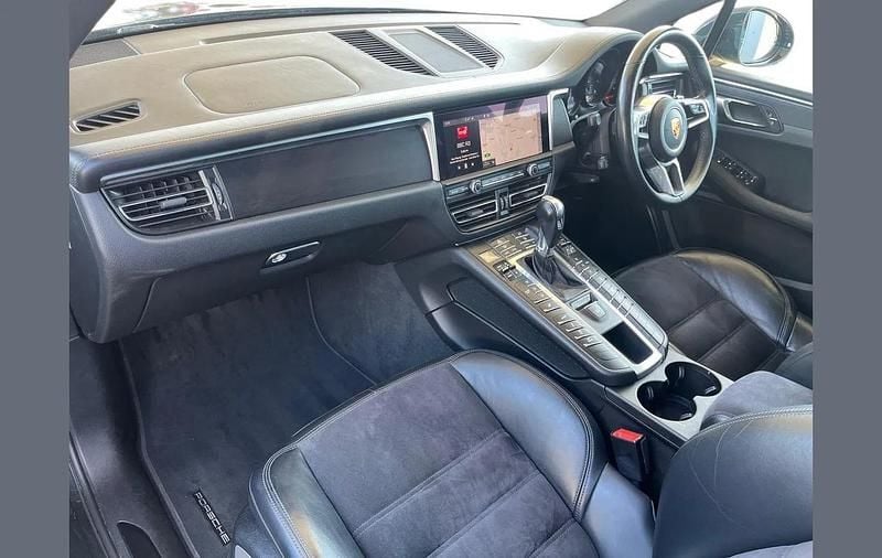 Used Porsche Macan GTS 374 HP (275 kW) 2020 Grey SUV