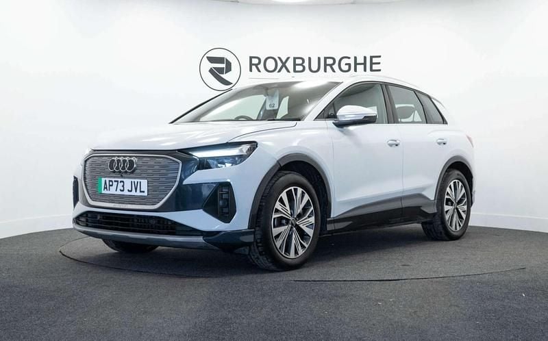 Usado Audi Q4 e-tron Sport 210 kW (286 HP) 2023 Branco SUV