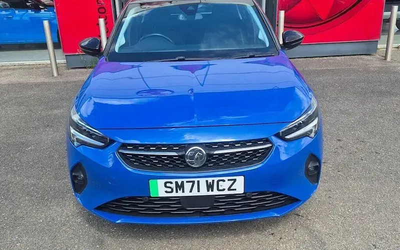 Usado Vauxhall Corsa-e Elite 100 kW (136 HP) 2022 Azul Citadino