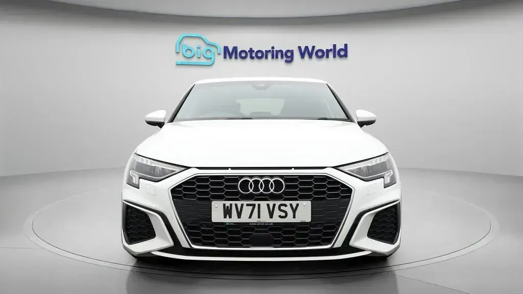 Used Audi A3 Sportback S-Line 204 HP (150 kW) 2021 White Hatchback