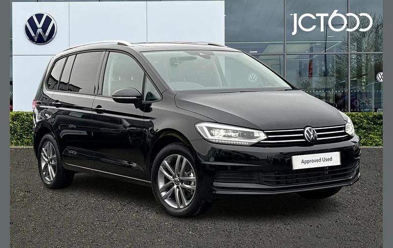 New VW Touran Match 150 HP (110 kW) 2025 Black MPV
