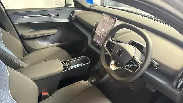 New Volvo EX30 Core 197 kW (268 HP) 2025 SUV