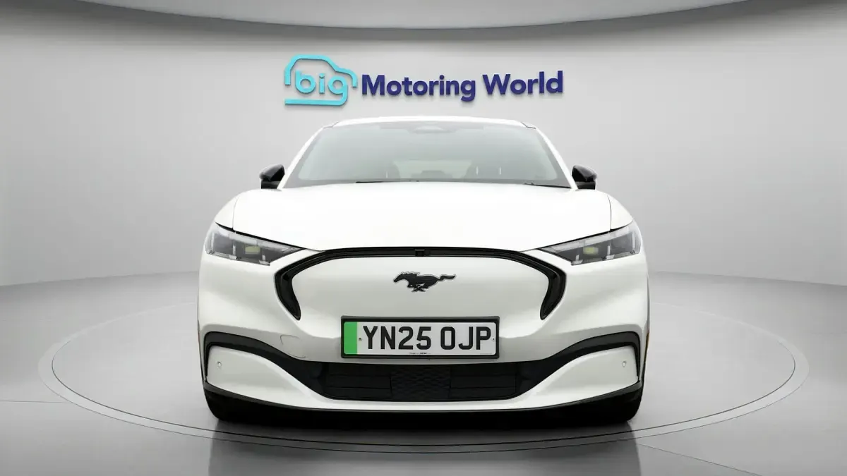 Usado Ford Mustang Mach-E Extended Range 2025 Branco SUV