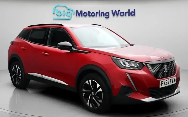Used Peugeot 2008 Allure Premium 110 HP (80 kW) 2022 SUV