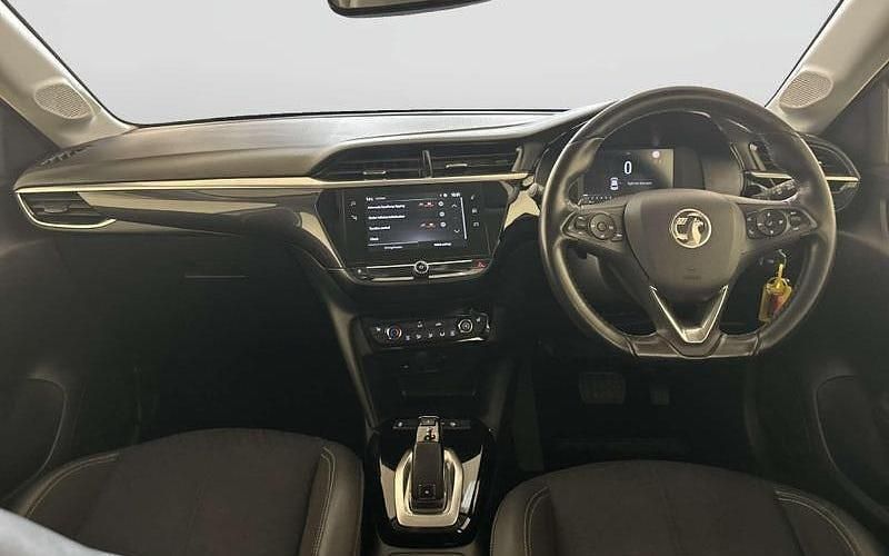 Used Vauxhall Corsa Elite 101 HP (74 kW) 2021 White Hatchback