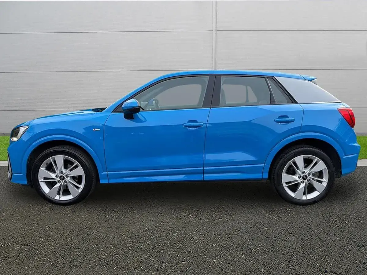 Used Audi Q2 S-Line 150 HP (110 kW) 2022 Blue SUV