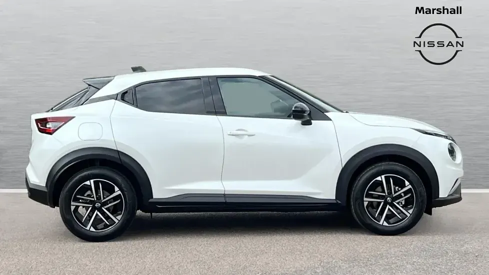 New Nissan Juke N-Connecta 143 HP (105 kW) 2026 Pearl  white SUV