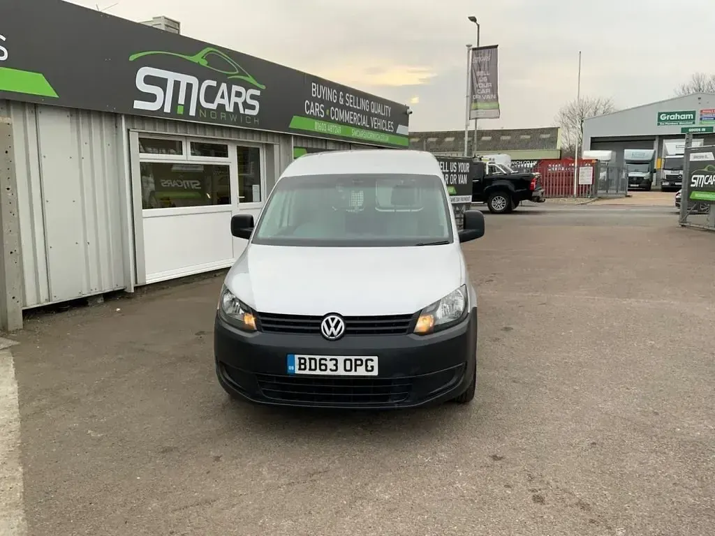 Usado VW Caddy Startline 75 HP (55 kW) 2013 Prateado Monovolume