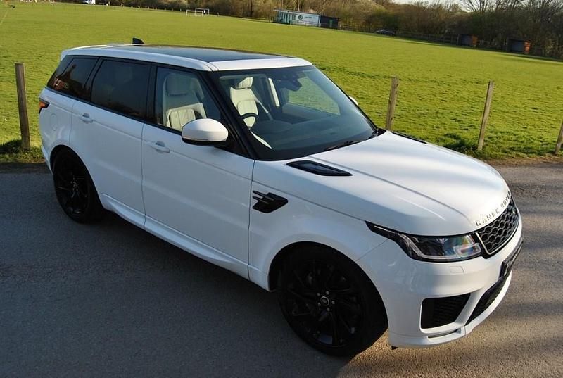 Polaris white Used 2018 Land Rover Range Rover Sport HSE Dynamic SUV | £31,990 (Fair price) - Image 1/2