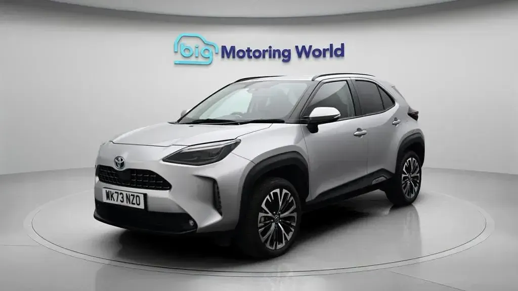 Used Toyota Yaris Cross 116 HP (85 kW) 2023 Silver SUV
