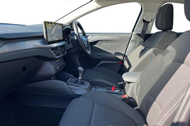 Used Ford Focus Titanium 125 HP (91 kW) 2024 Magnetic Hatchback