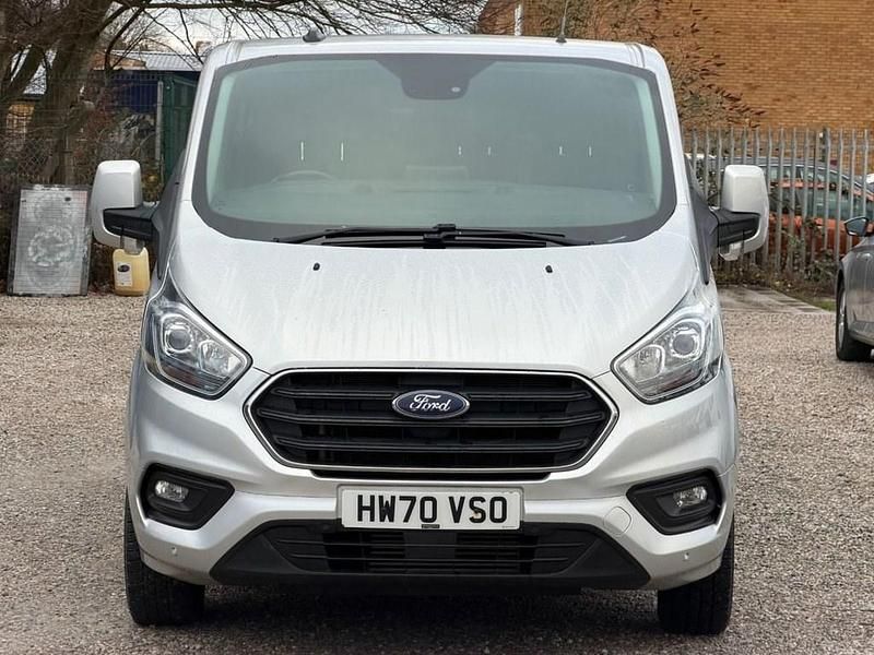 Used Ford Transit Custom Limited 130 HP (95 kW) 2020 Silver Van