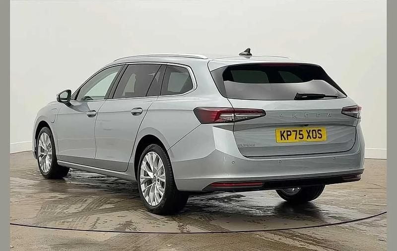 New Skoda Superb SE L 200 HP (147 kW) 2026 Silver Estate