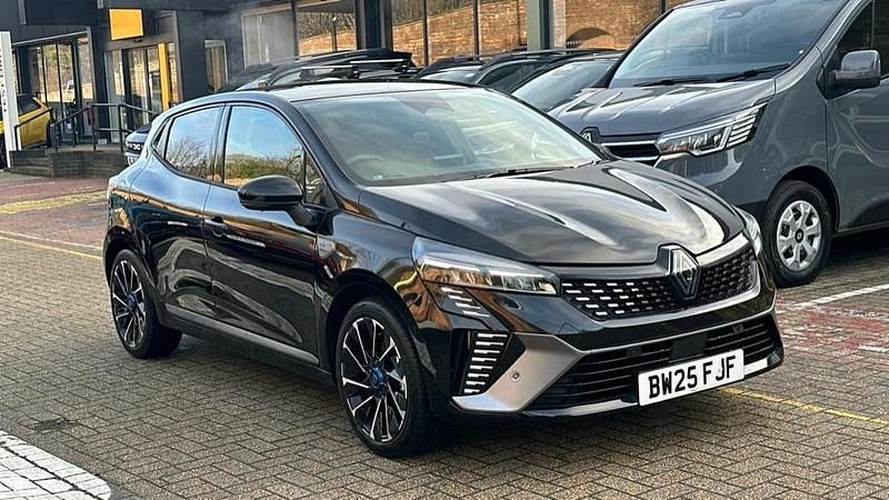 Black Used 2025 Renault Clio V Esprit Alpine Hatchback | £19,505 (A bit pricey) - Image 1/1