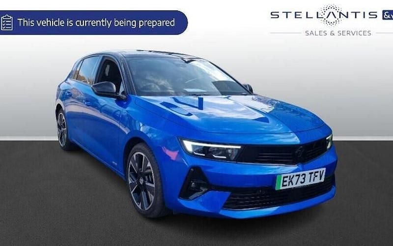 Used 2025 Vauxhall Astra Ultimate Hatchback | £16,048 (Super price) - Image 1/1