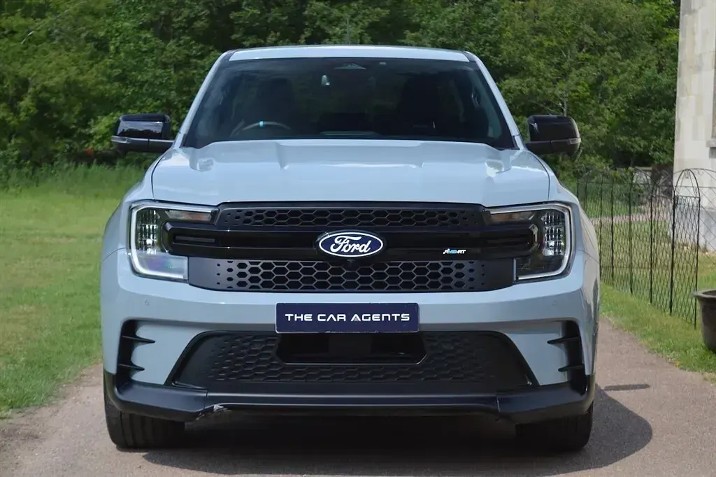 Used Ford Ranger 2025 Sleek grey Pickup