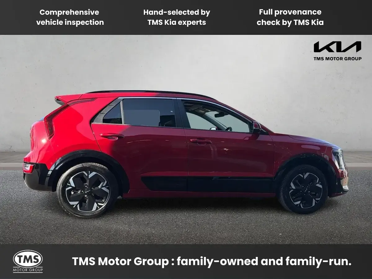 Used Kia Niro 150 kW (204 HP) 2025 Red SUV