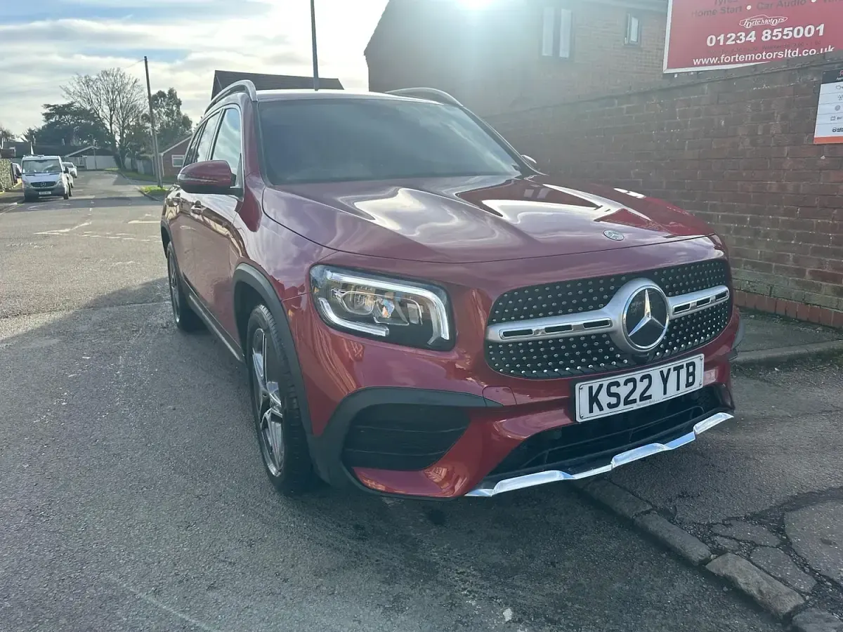 Used Mercedes GLB200 AMG line 163 HP (119 kW) 2022 Red SUV