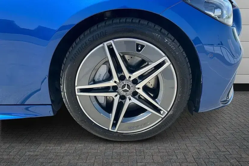 Used Mercedes C200 AMG line 221 HP (162 kW) 2025 Blue Sedan