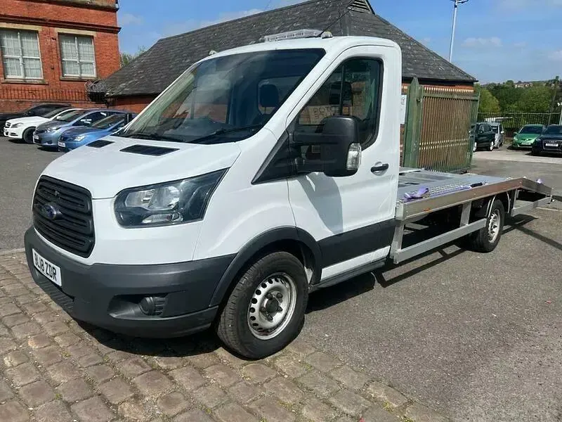 Used Ford Transit 130 HP (95 kW) 2018 White Cabriolet