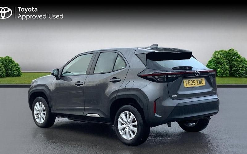 Used Toyota Yaris Hybrid 116 HP (85 kW) 2025 Decuma grey Estate