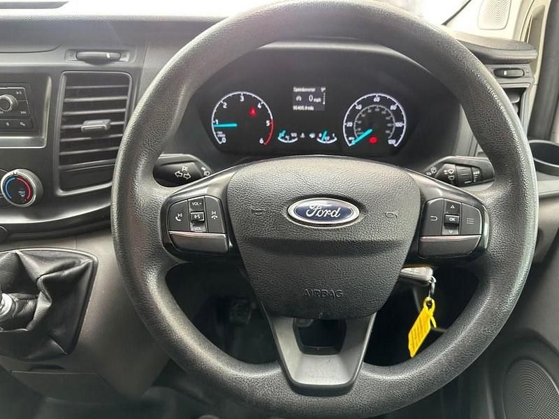 Begagnad Ford Transit Custom 105 HK (77 kW) 2018 Vit Van