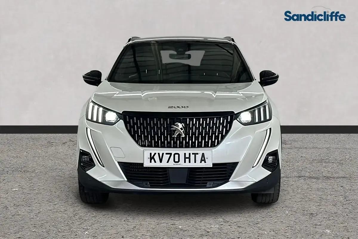 Used Peugeot 2008 GT-line 129 HP (94 kW) 2020 Pearlescent  pearlescent white SUV